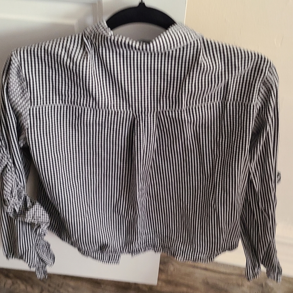 Black and white button down shirt
